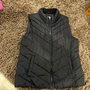 Black gap vest